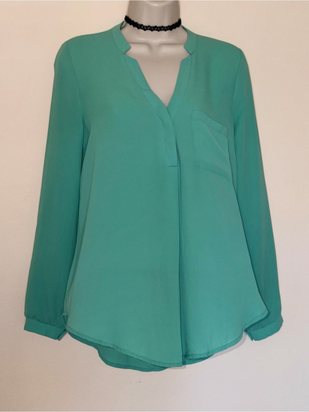 Women's Mint Green V-Neck Long Sleeve Blouse - Picture 11 of 16